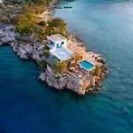 Luxury On A Private Island Villa *