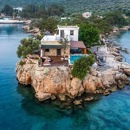 Luxury On A Private Island *